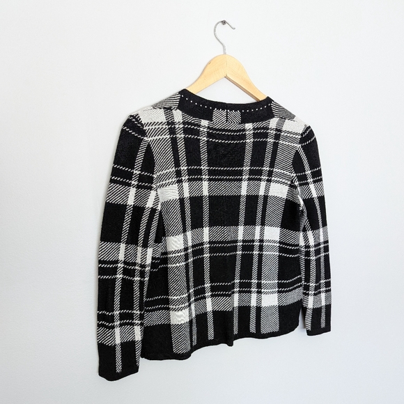Liz Claiborne Petite Plaid Academia Cropped Cardigan Sweater - Picture 6 of 9